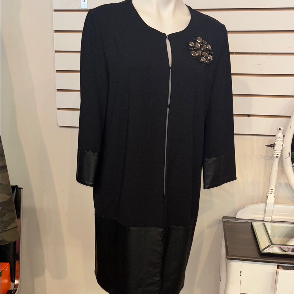 Dana Buchman Elegant Black Long Sleeve Dress Jacket with Embellished Brooch